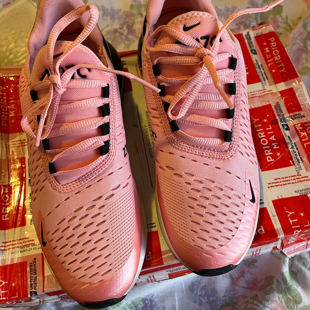 Nike Air 270
